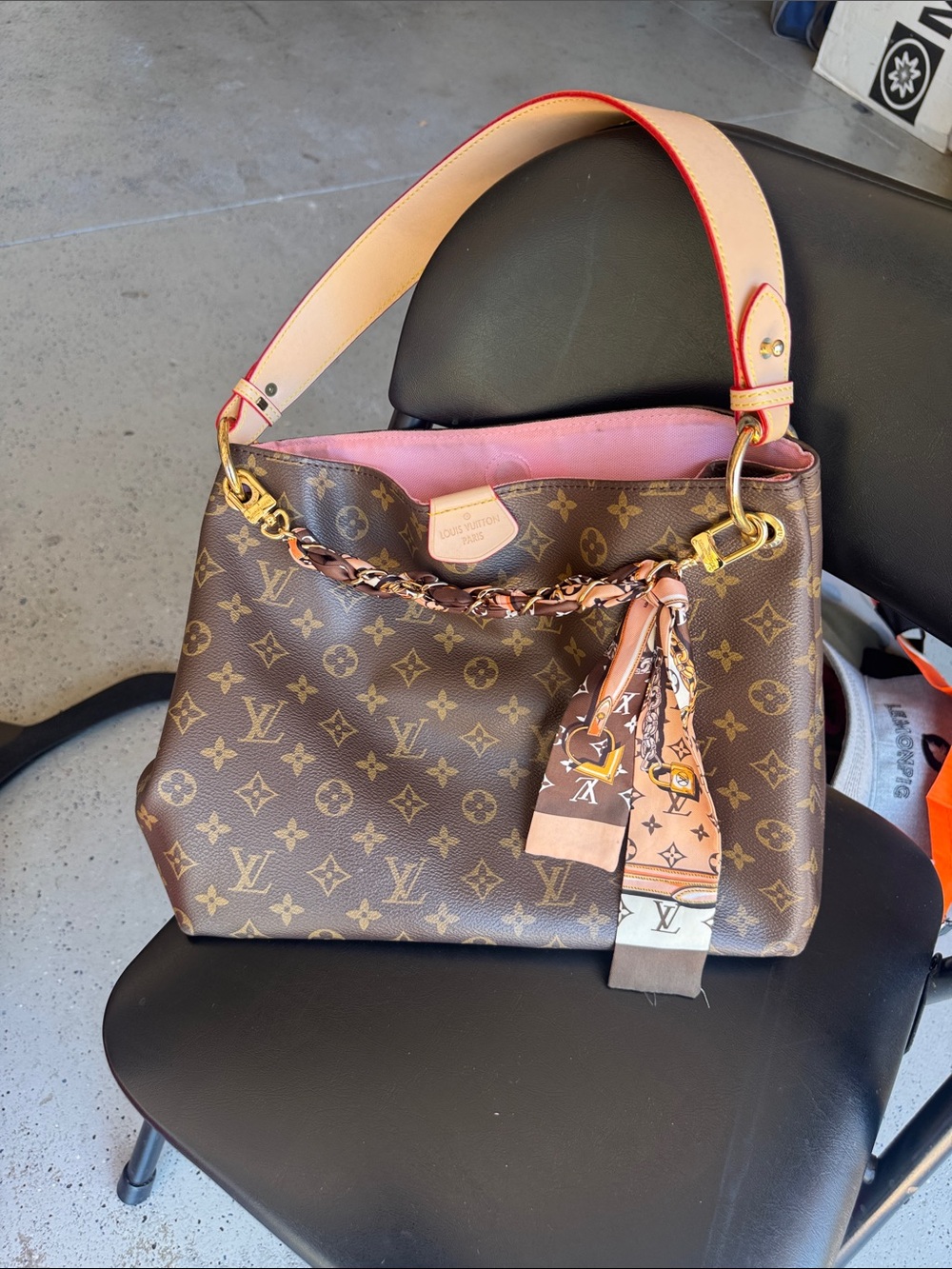 Fashion Canvas Shoulder Bag with Pink Interior Trim